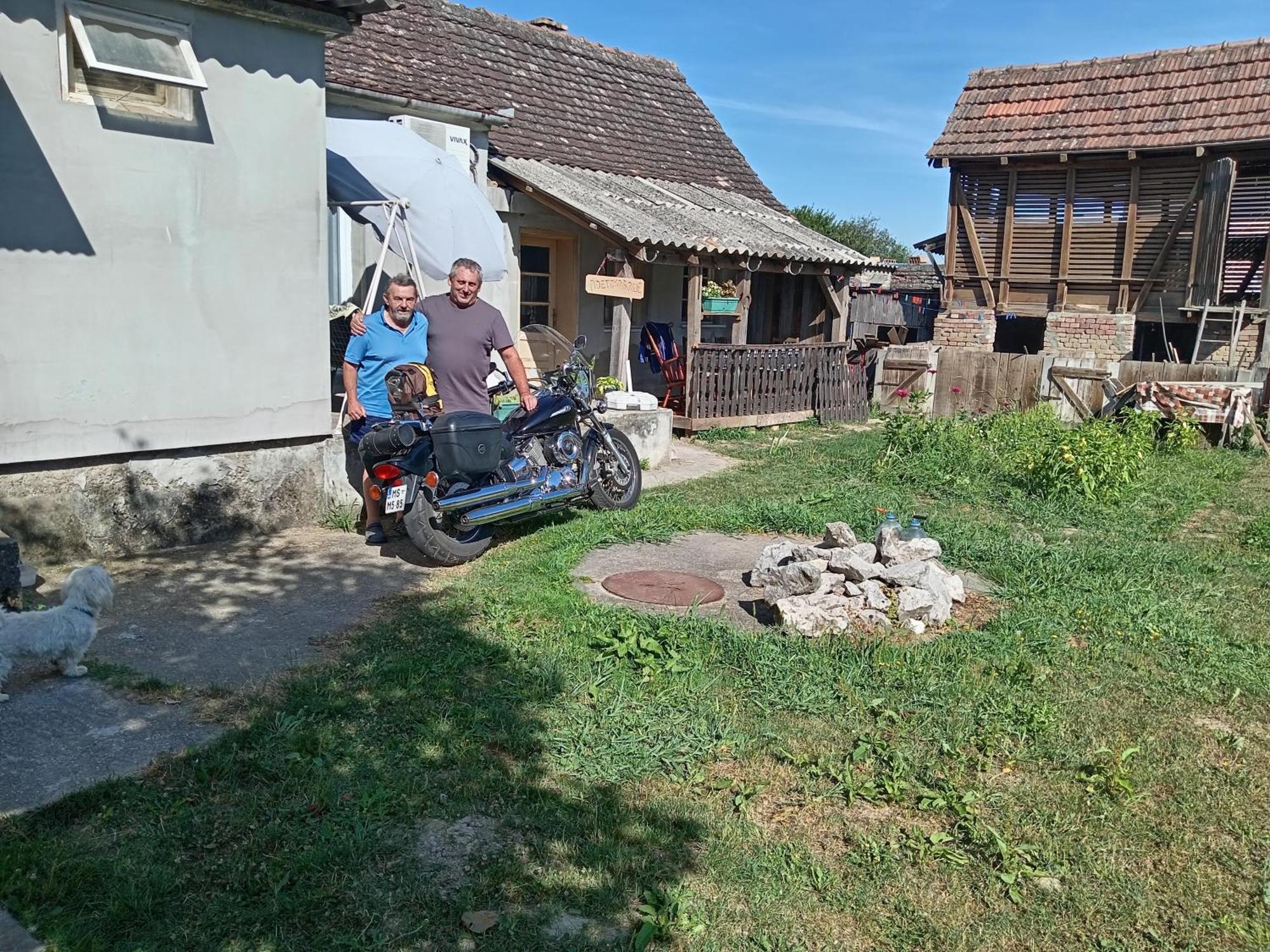 "Poetsko Cose" Nikole Tesle 86 Casa de hóspedes Morović Exterior foto